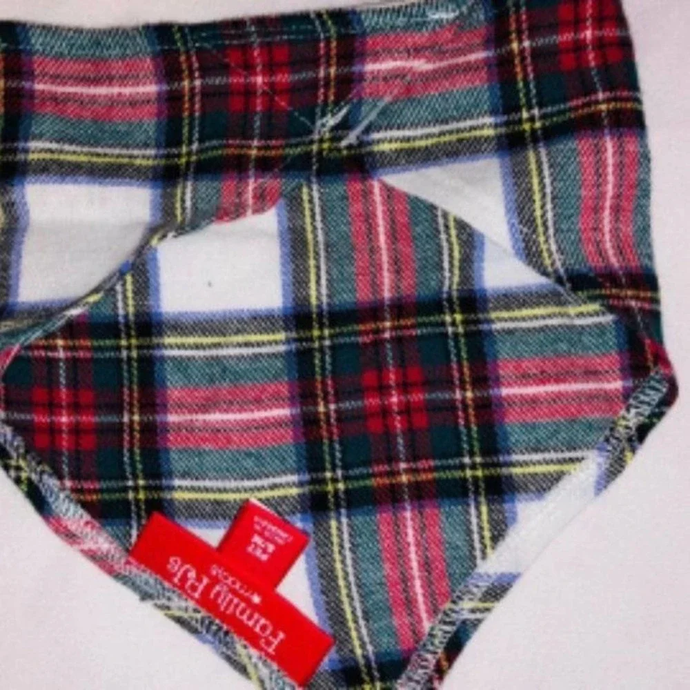 Set of 2 puppy scarves, hook and loop neck
